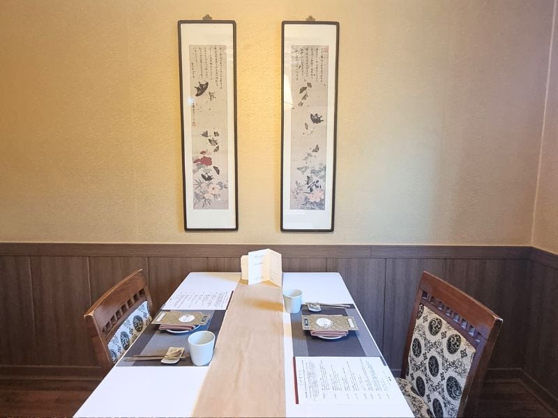 Royal Dining Experience in Seoul