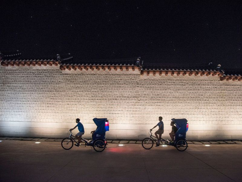 Seochon Evening Tour with Pedicab