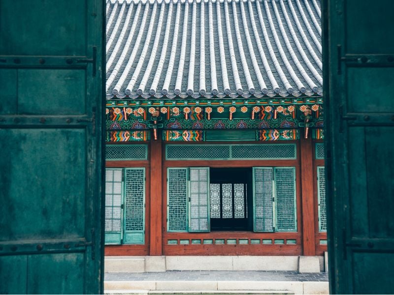 Seoul Eve Tour & Street Food Dinner by Public Transport