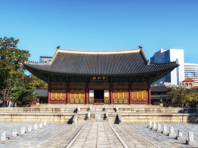 Seoul K-Hike & K-Tradition