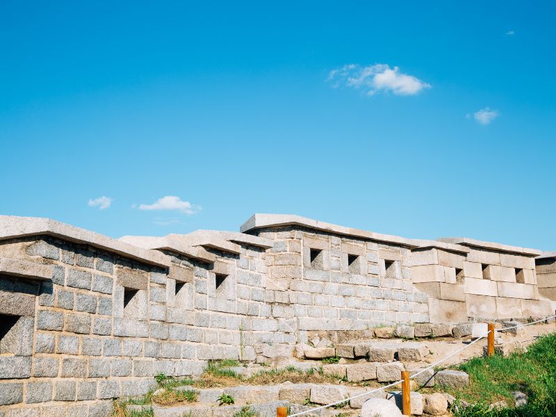 Seoul on Screen: Idols, Legends & Style