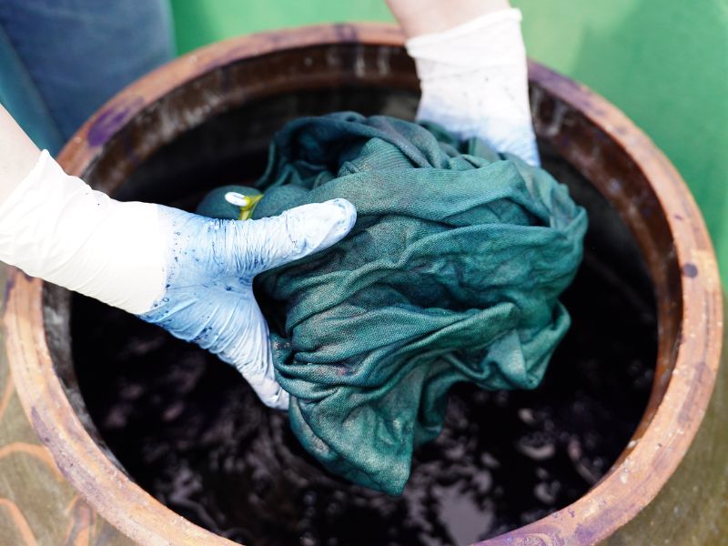 Seoul’s Living Heritage: Markets & Handcrafted Traditions