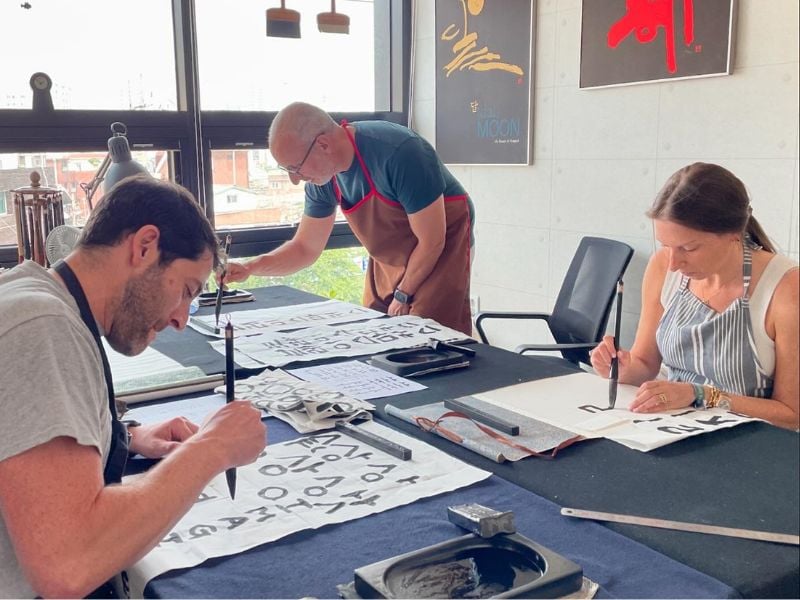 The Art of Hangeul: Korean Calligraphy Workshop