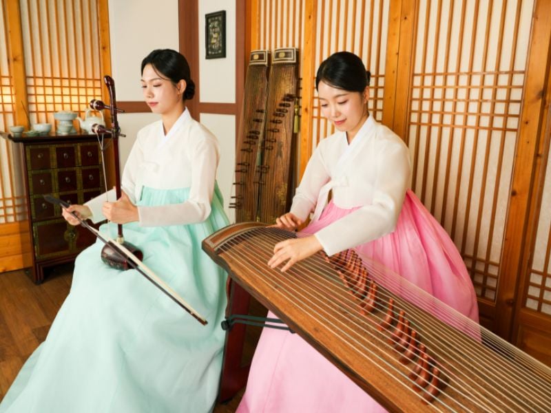 Traditional Korean Music & Cultural Walk