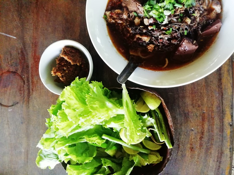 A Local’s Food Stalls Crawl