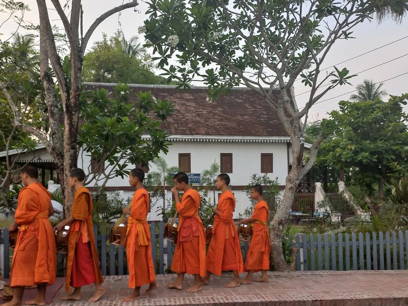 Alms & Pak Ou Differently