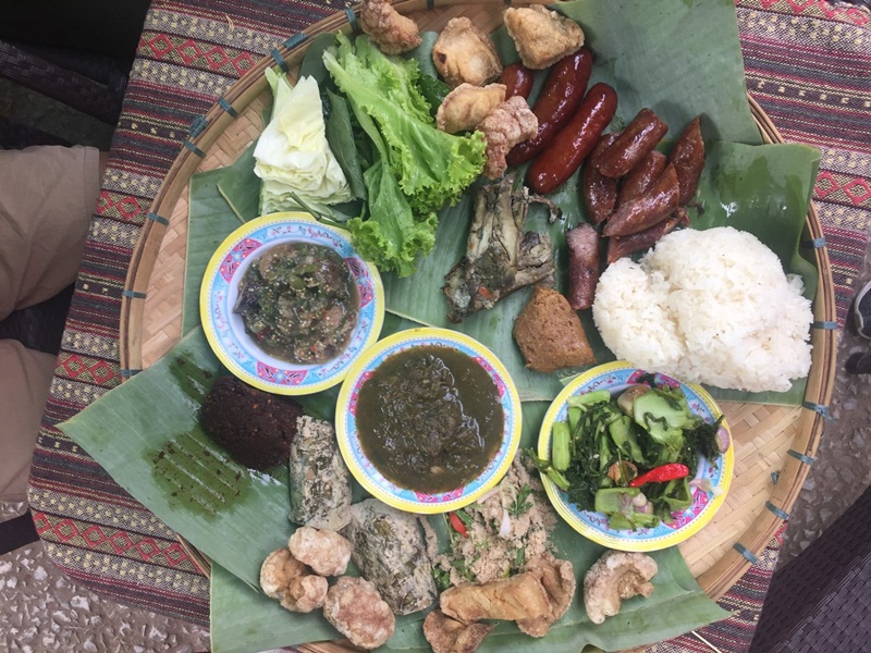 Chef Somsack’s Morning Market Stroll