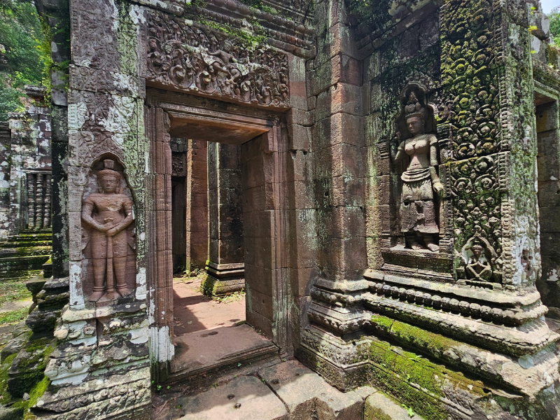 The Secrets of Wat Phou with an Archeologist