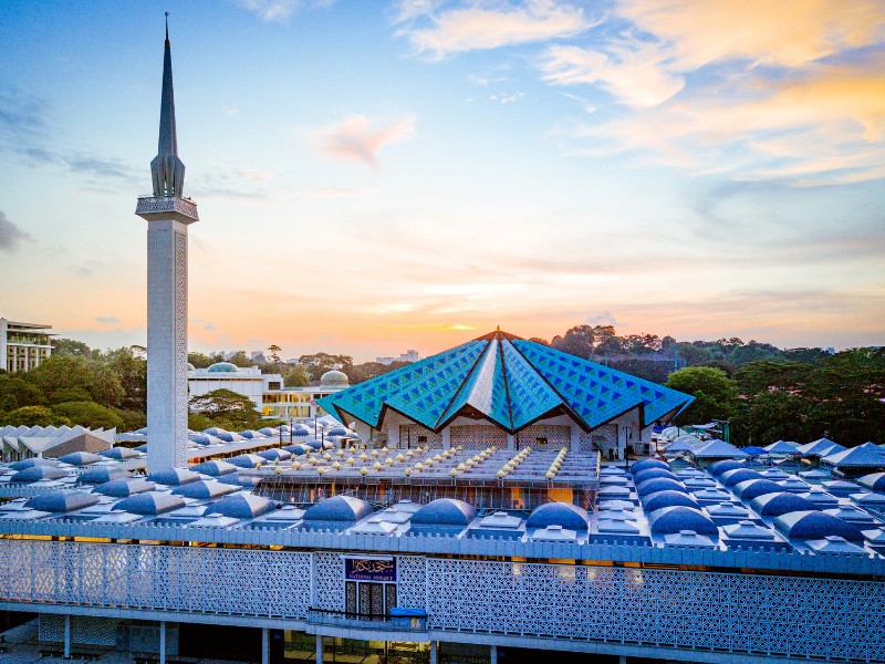 Kuala Lumpur’s Iconic Temples