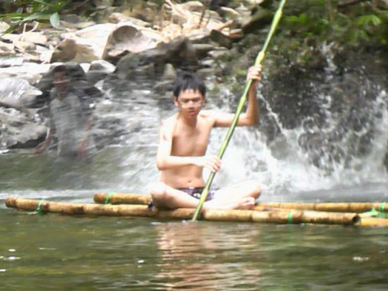 Longhouse & Bamboo Rafting