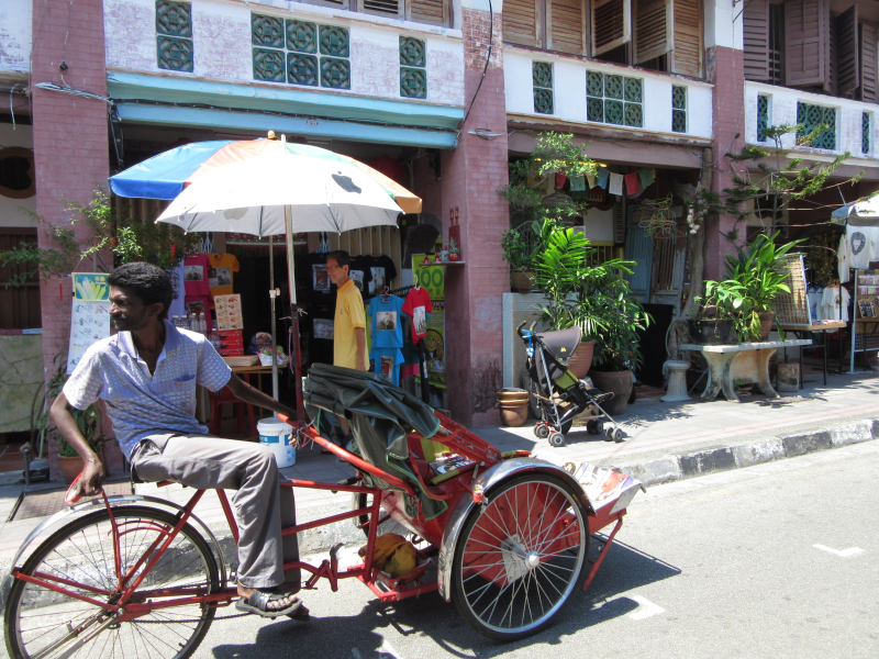 Ornate Temples,Spicy Cuisine & Exquisite Sarees of Penang