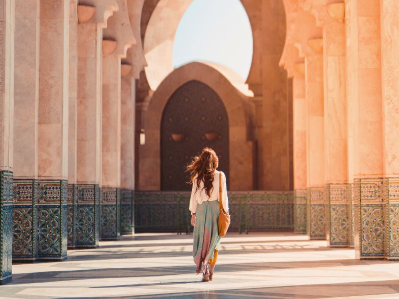 Overland - Essentials of Casablanca