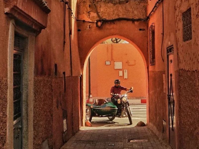 Standalone - New Town Vintage Sidecar Adventure