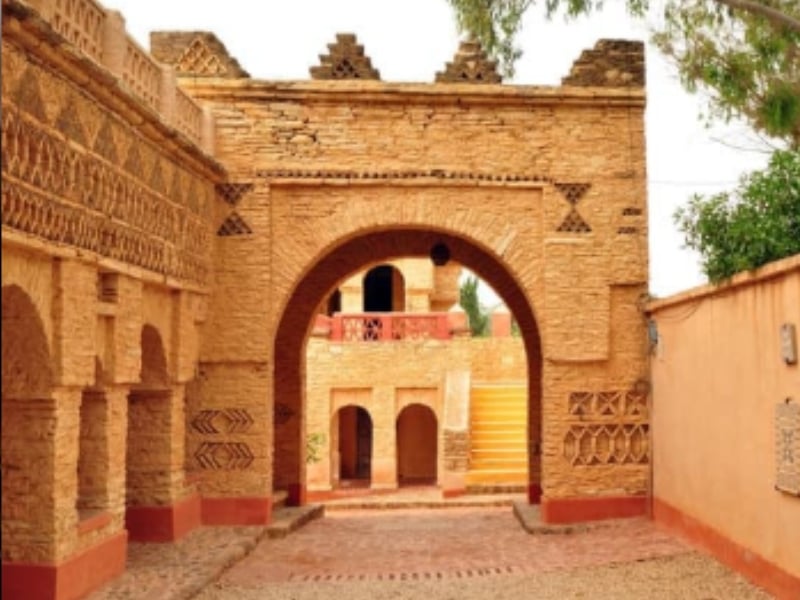 Overland - Beyond Agadir: Fortresses of the Anti-Atlas