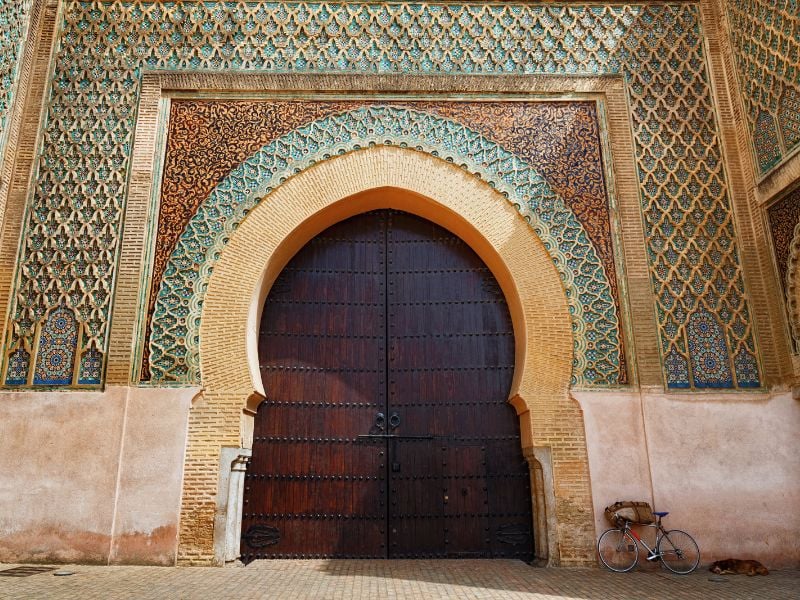 Rabat to Fes: Wine Tasting & Ancient Ruins