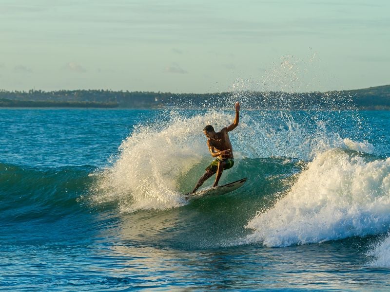 Overland - Surf & Explore Essaouira