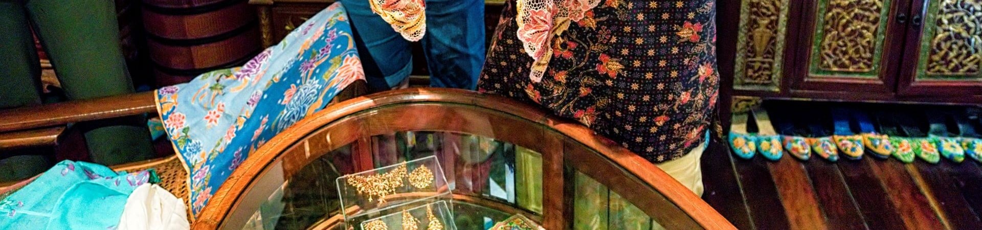 Image of Artisan Jewellery at The Intan