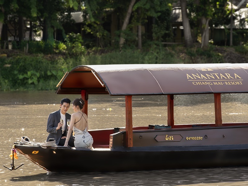 A Journey on the Ping River Evening Cruise