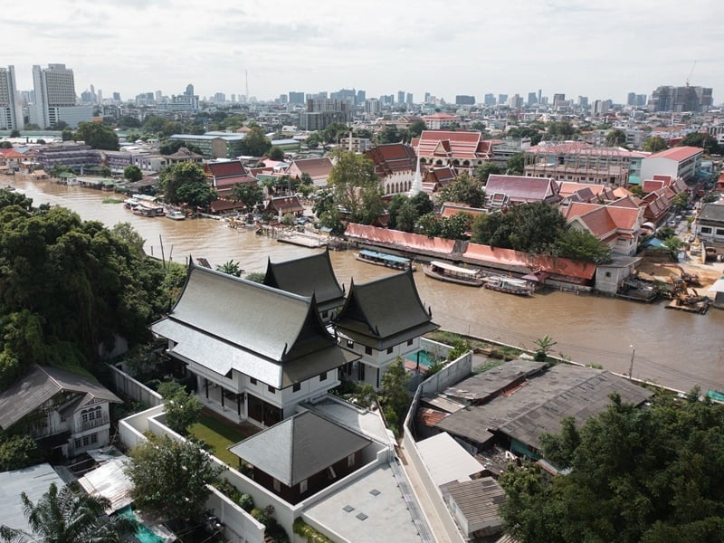 A River Escape to an Exclusive Thai Villa