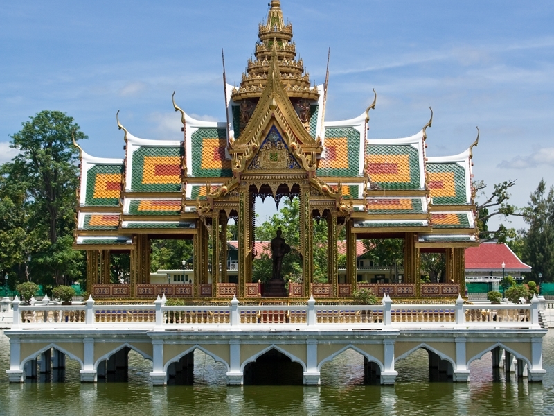 Ayutthaya & Bang Pa-In By Road