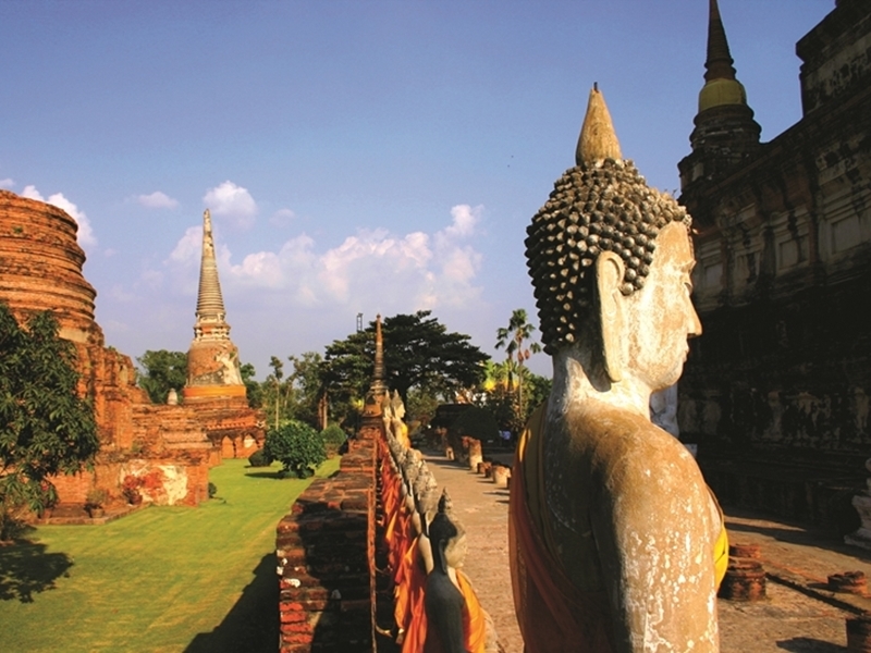 Ayutthaya Insight by Train (Public Transport)