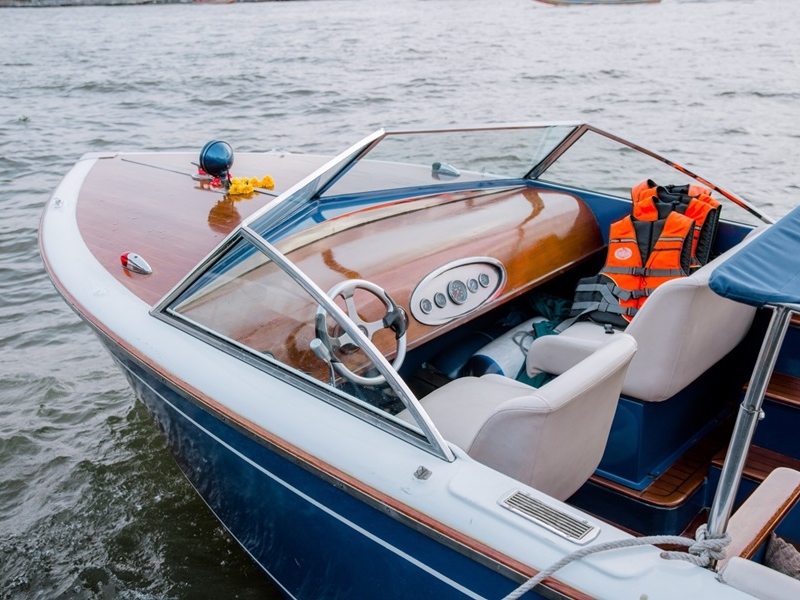 Luxury Dining at The Royal Villa