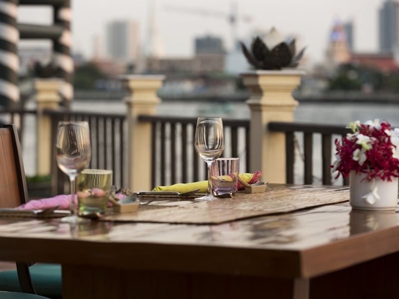 Luxury Dining at The Royal Villa