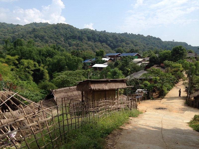 Hilltribes & Boat Trip on Mekong River (Pick up in City)