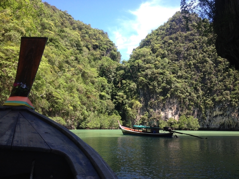 Kayaking the Hong Lagoon