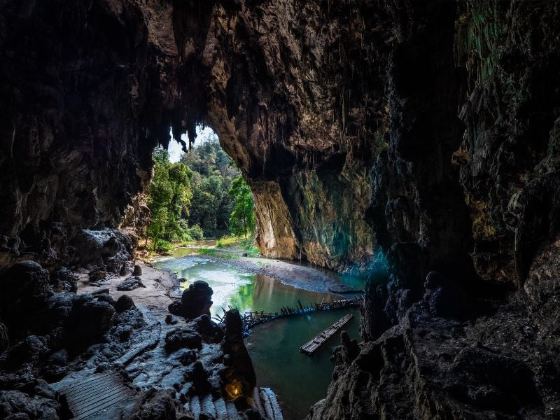 Limestone Caves and Lagoons by Kayak (PVT)