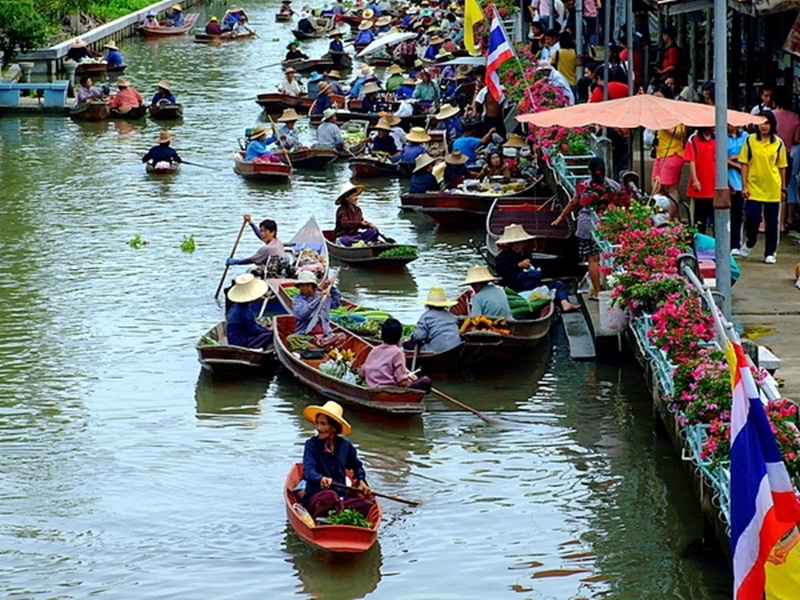 Exclusive Venice of Asia Canal Tour