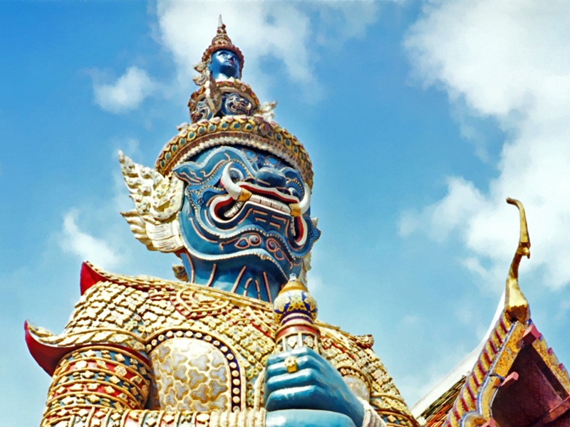 Grand Palace and Wat Pho in Style (Afternoon)