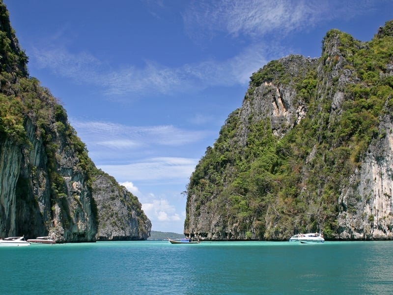 Phi Phi Island by Join-In Speedboat (Phuket)