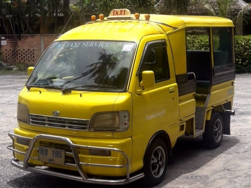 Phuket Old Town Tuk Tuk Tour