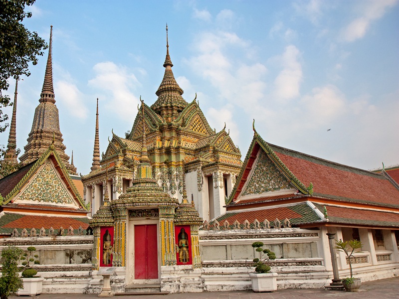 Three Temple & Klong Tour