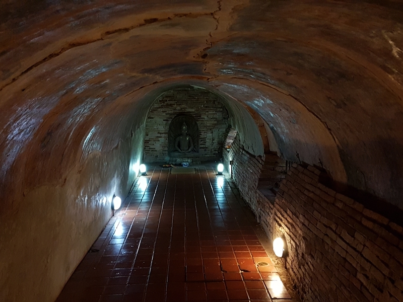 Tunnel Temple and Hilltribe Visit