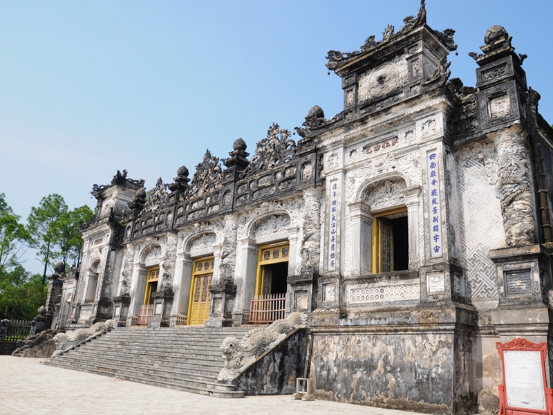 A Day In Hue