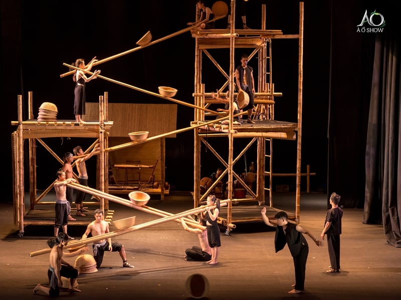 Cultural Show At The Saigon Opera House