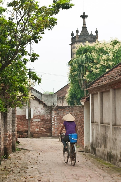 A Day Duong Lam Village