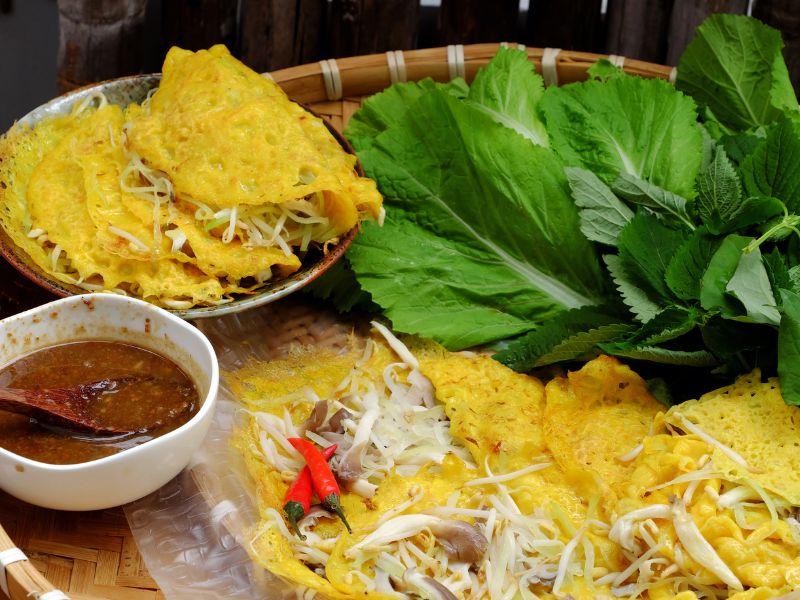 Explore Hanoi’s Vegetarian Street Eats
