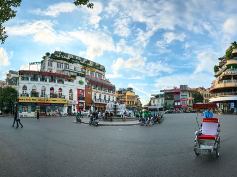 Explore Hanoi’s Vegetarian Street Eats