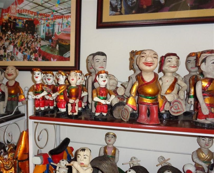 Water Puppetry: A Behind The Scences Experience