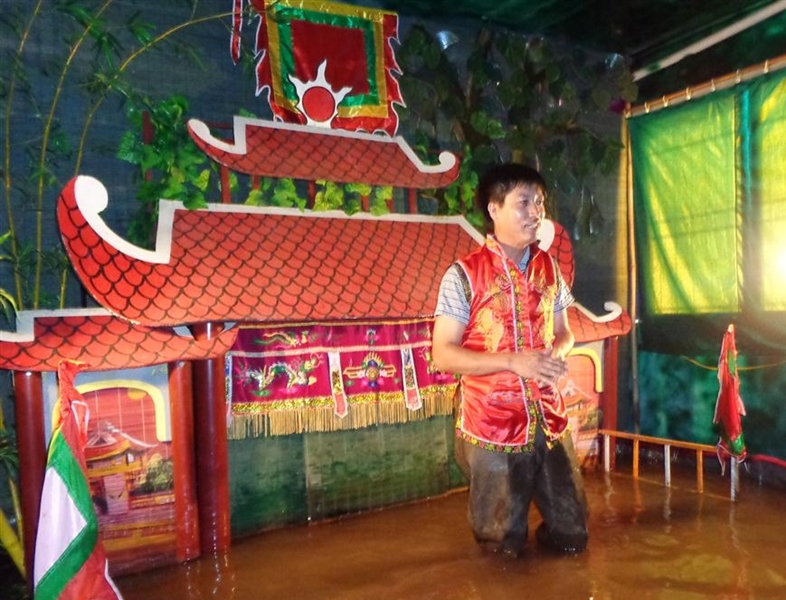 Water Puppetry: A Behind The Scences Experience