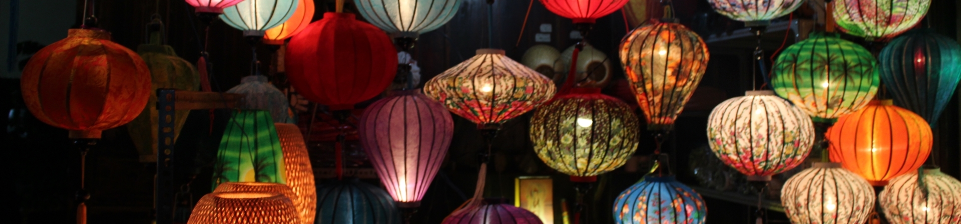 Image of Hoi An Evening Street & Eat by Vintage Vespa