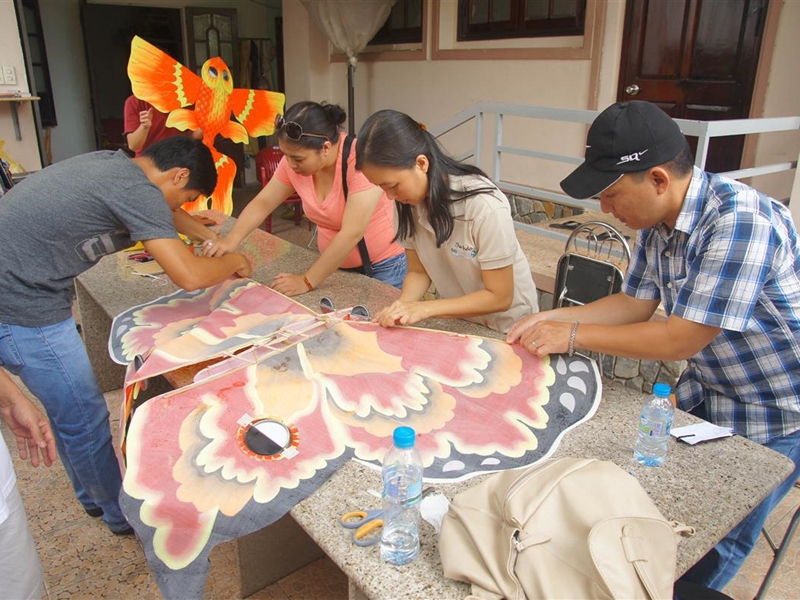Hue Cultural Lens Kite Making Artisanry