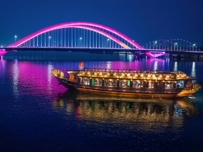 Hue Perfume River Evening Cruise (Join-in)