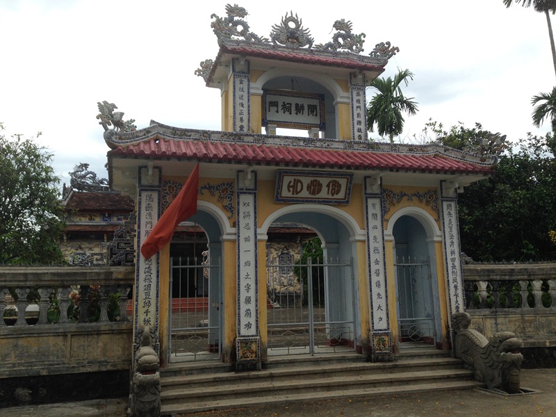 Hue Imperial Relics & Traditional Village Discovery