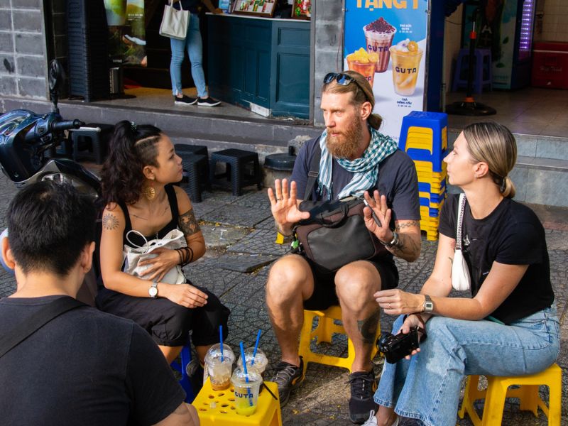 Photography Walking Tour - Saigon