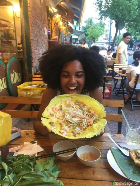 Saigon Nightlife and Food Taste with Scooter