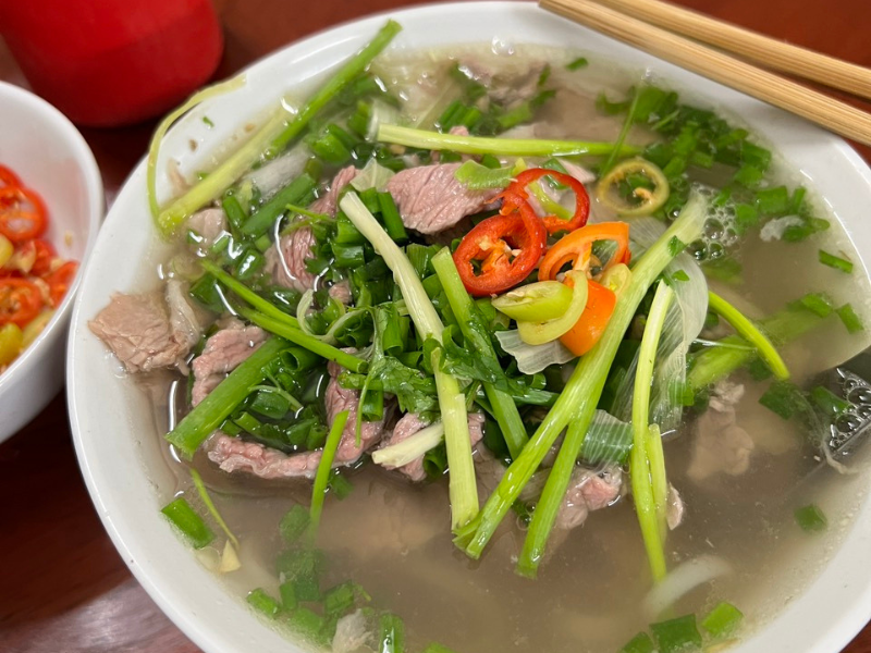 Street Food Tour with Local Foodie (SIC)